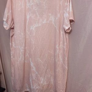 A tee shirt never worn I just took the tags off